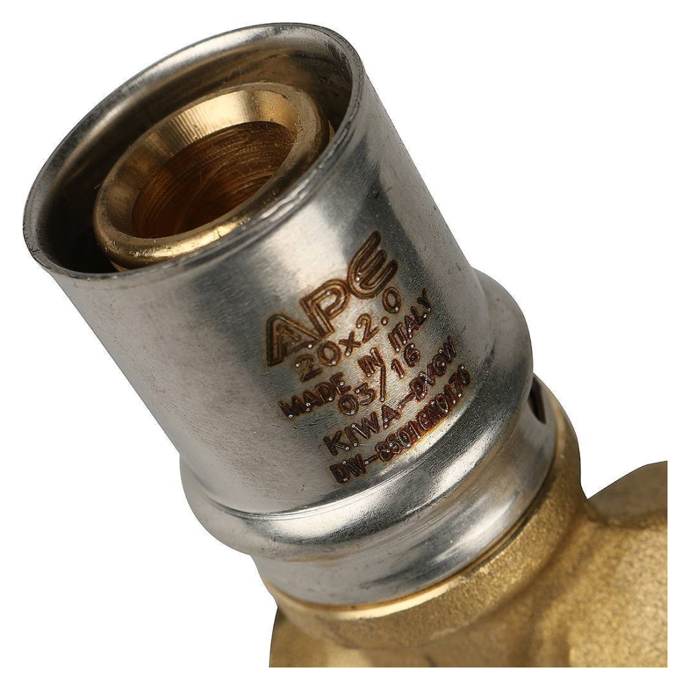 Угольник настенный короткий 1/2"х20 с креплением для металлопластиковых труб прессовой / Stout фото на multiBOX